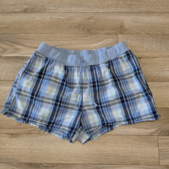 L.L. Bean Pants - L.L.BEAN Lakewashed Dock Shorts